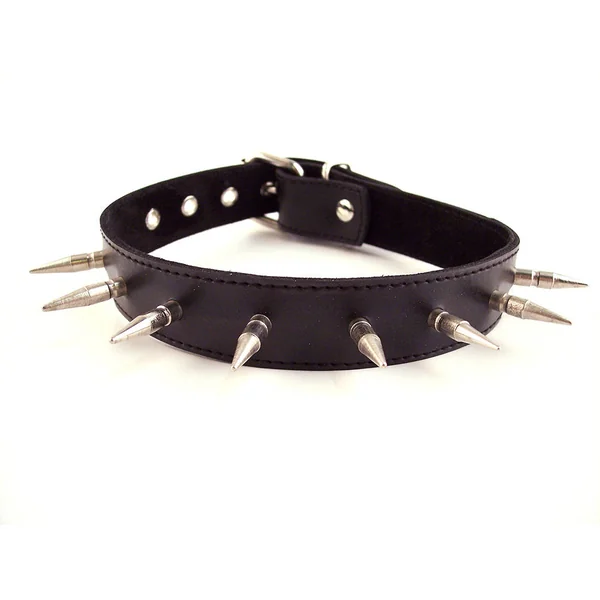 Rouge Spiked Collar with 1 inch Spikes Black