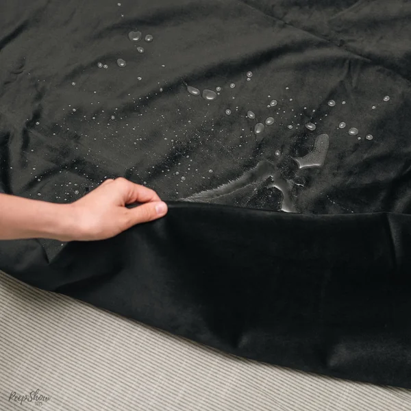 Solina Sex Blanket - Waterproof, 70" Length