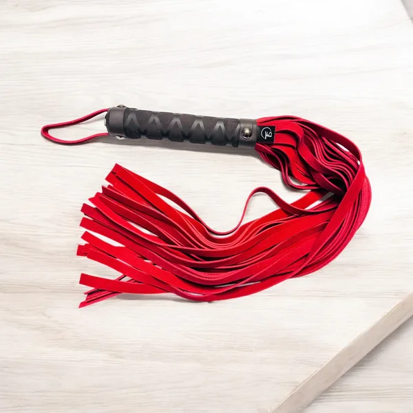 Total Submission 24″ Standard Flogger